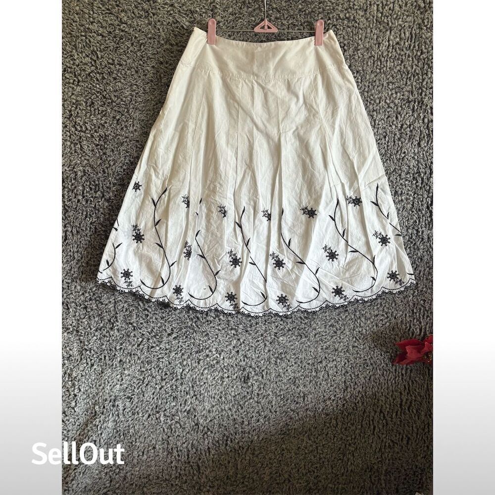 Croft & Barrow Women's Floral Embroidered A-Line Skirt White Size 8